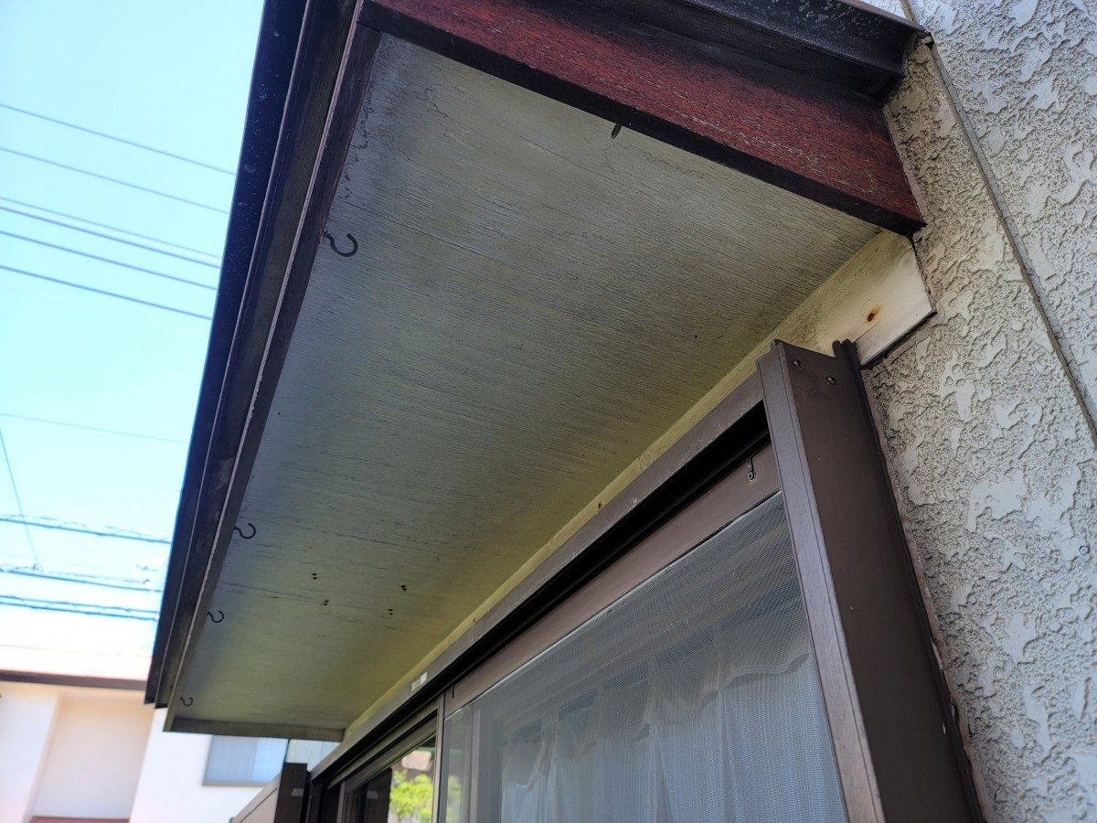 千葉県袖ケ浦市　外壁塗装　軒天交換　破風板板金巻き工事