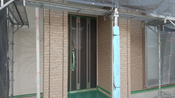 Y様邸玄関まわりコーキング