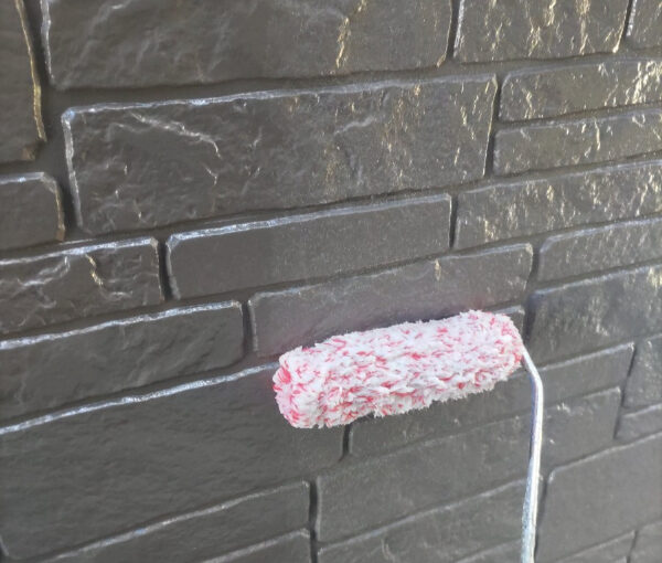 屋根カバー・外壁塗装_上塗り（ウルトラSi＋ウルトラTOP）