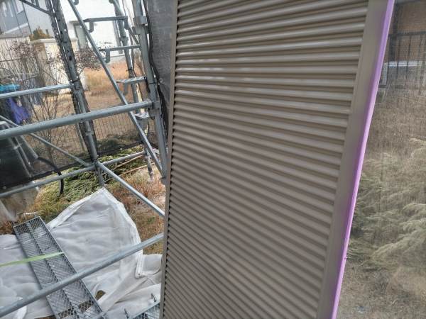 屋根カバー・外壁塗装_雨戸外へ