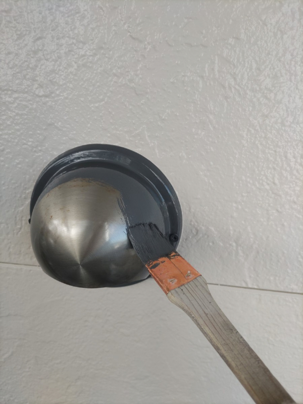 換気口カバー中塗り