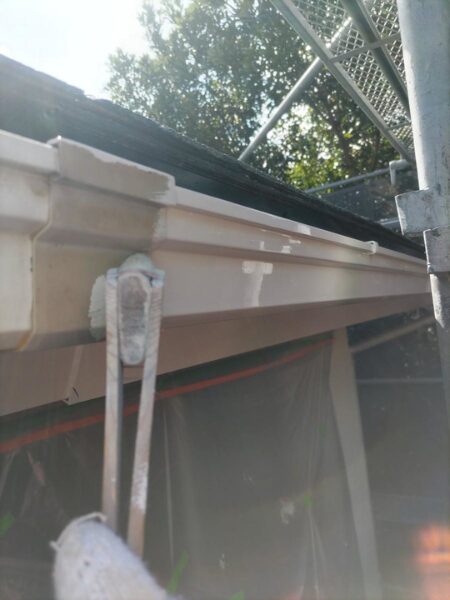 木更津市・Y様｜屋根塗装・外壁塗装⑨_破風塗装中