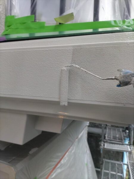 木更津市・Y様｜屋根塗装・外壁塗装⑩_ベランダ幕板塗装中