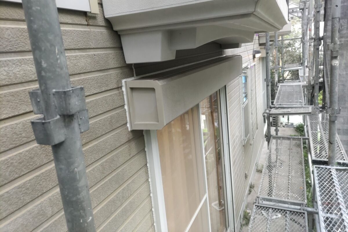 木更津市・Y様｜屋根塗装・外壁塗装④_窓サッシ周りアイキャッチ