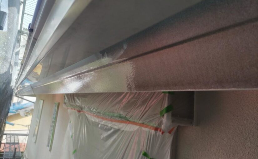 木更津市・Y様｜屋根塗装・外壁塗装⑨_鼻隠し塗装中アイキャッチ