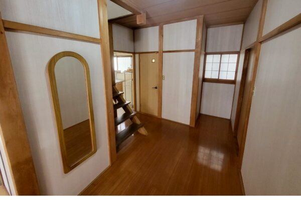 袖ヶ浦市・U様｜フロア・クロス③_クロス貼り2